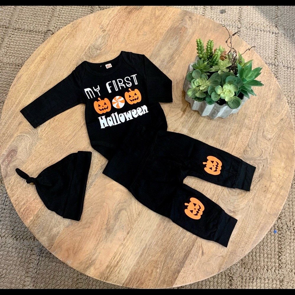 🌻PRICE DROP!🌻 My First Halloween! 🎃👻
